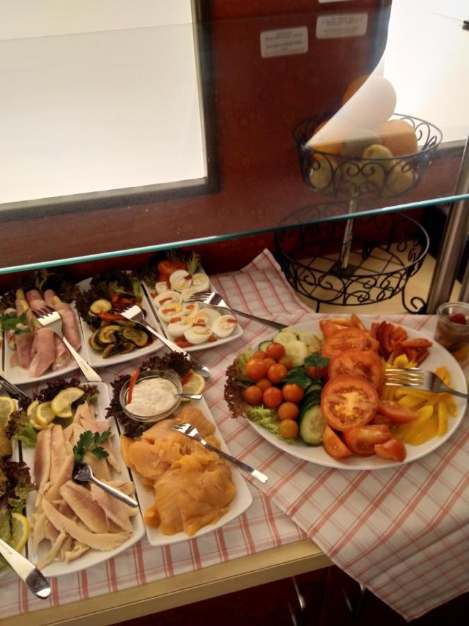 Stadt-Gut-Hotel Rheinischer Hof Essen Dış mekan fotoğraf