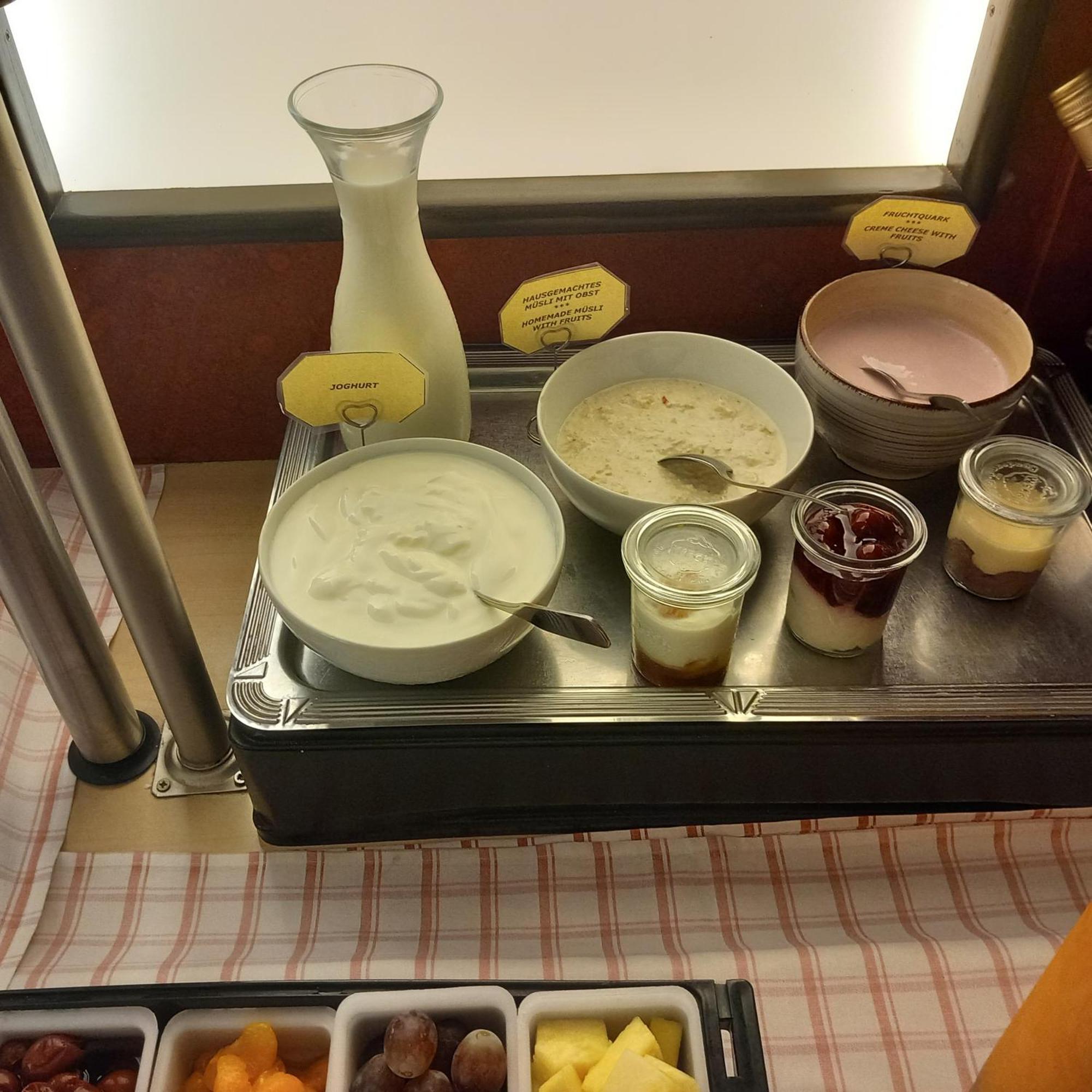 Stadt-Gut-Hotel Rheinischer Hof Essen Dış mekan fotoğraf