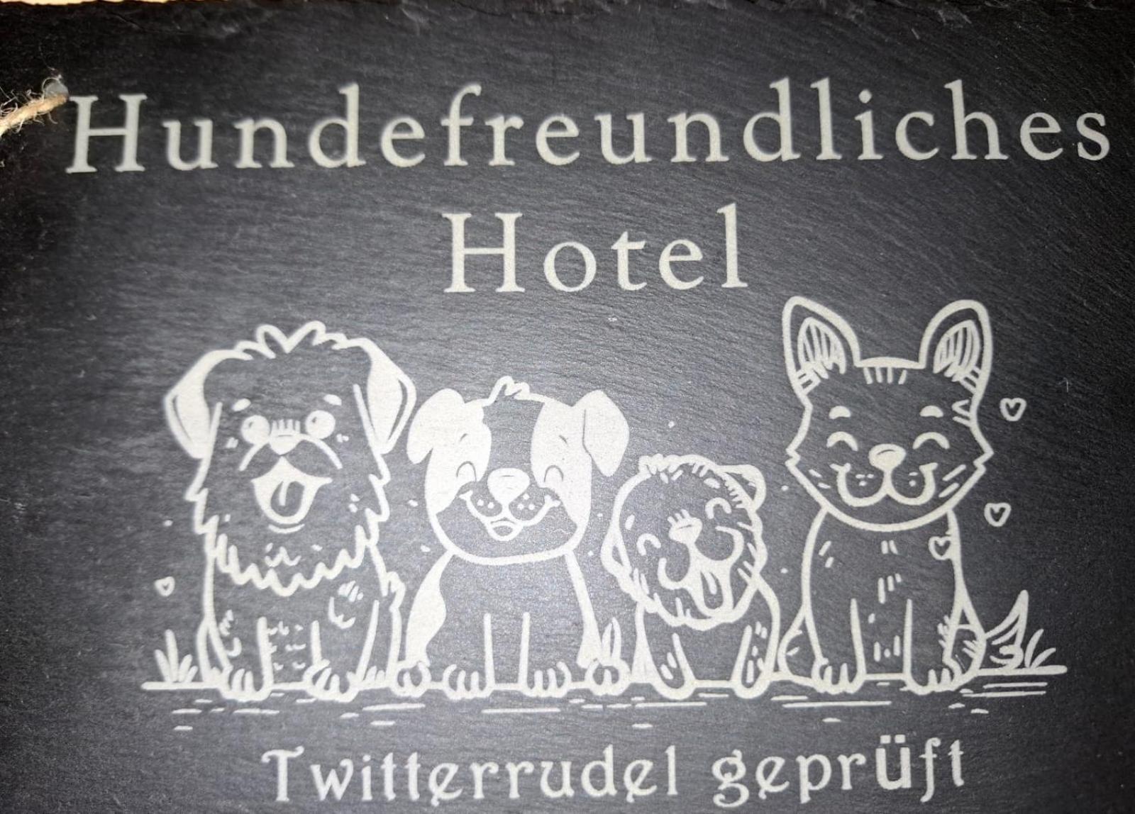 Stadt-Gut-Hotel Rheinischer Hof Essen Dış mekan fotoğraf